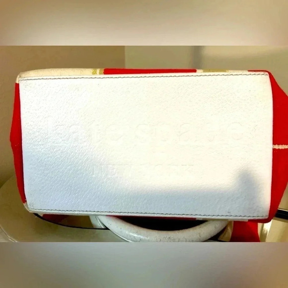 Gently used KATE SPADE Clothe Striped Open Top Tote - Picture 5 of 7